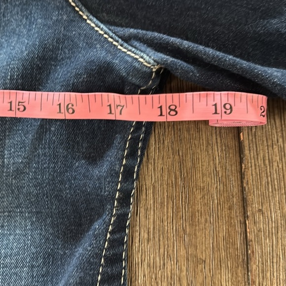 True Religion PIPED TRUCKER DENIM JACKET in Night Lights - Picture 11 of 12